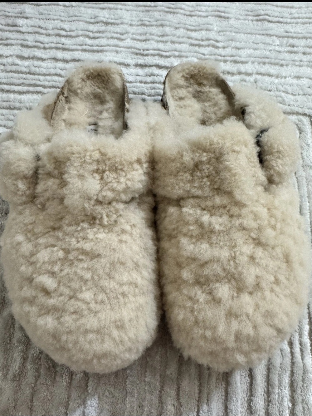 Birkenstock Papillio Boston Big Buckle Shearling clogs in Teddy Eggshell Sz 39/8